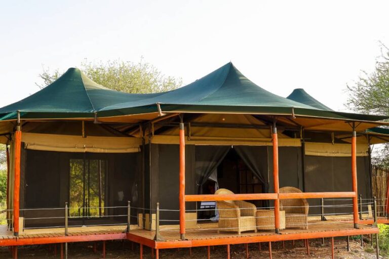 Serengeti Sound of Nature Luxury Tents